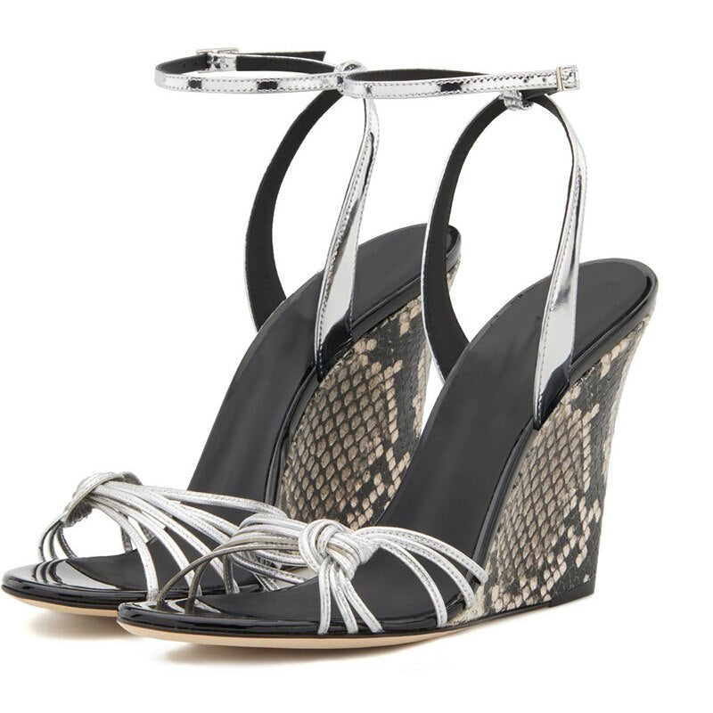 The Diana Statement Pumps